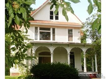 Property Photo: 725 St Louis Street IL 62025