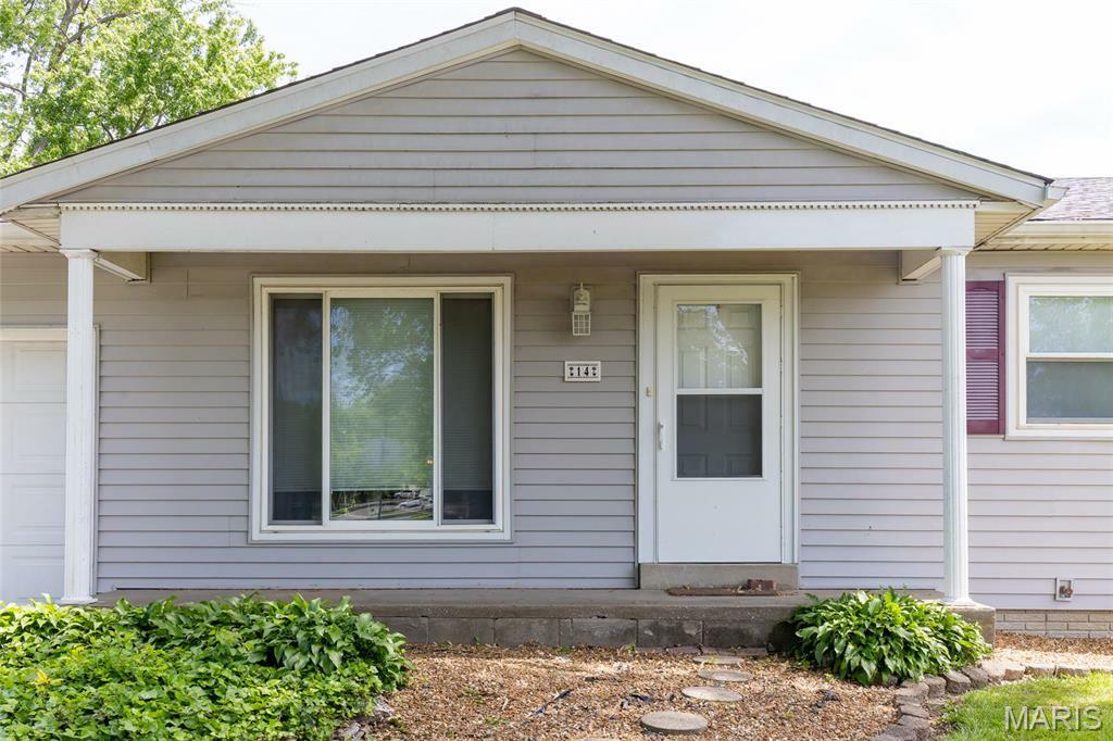 Property Photo: 14 Dee Street IL 62067
