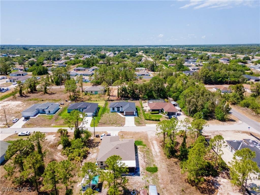 Property Photo: 3007 35th Street SW FL 33976