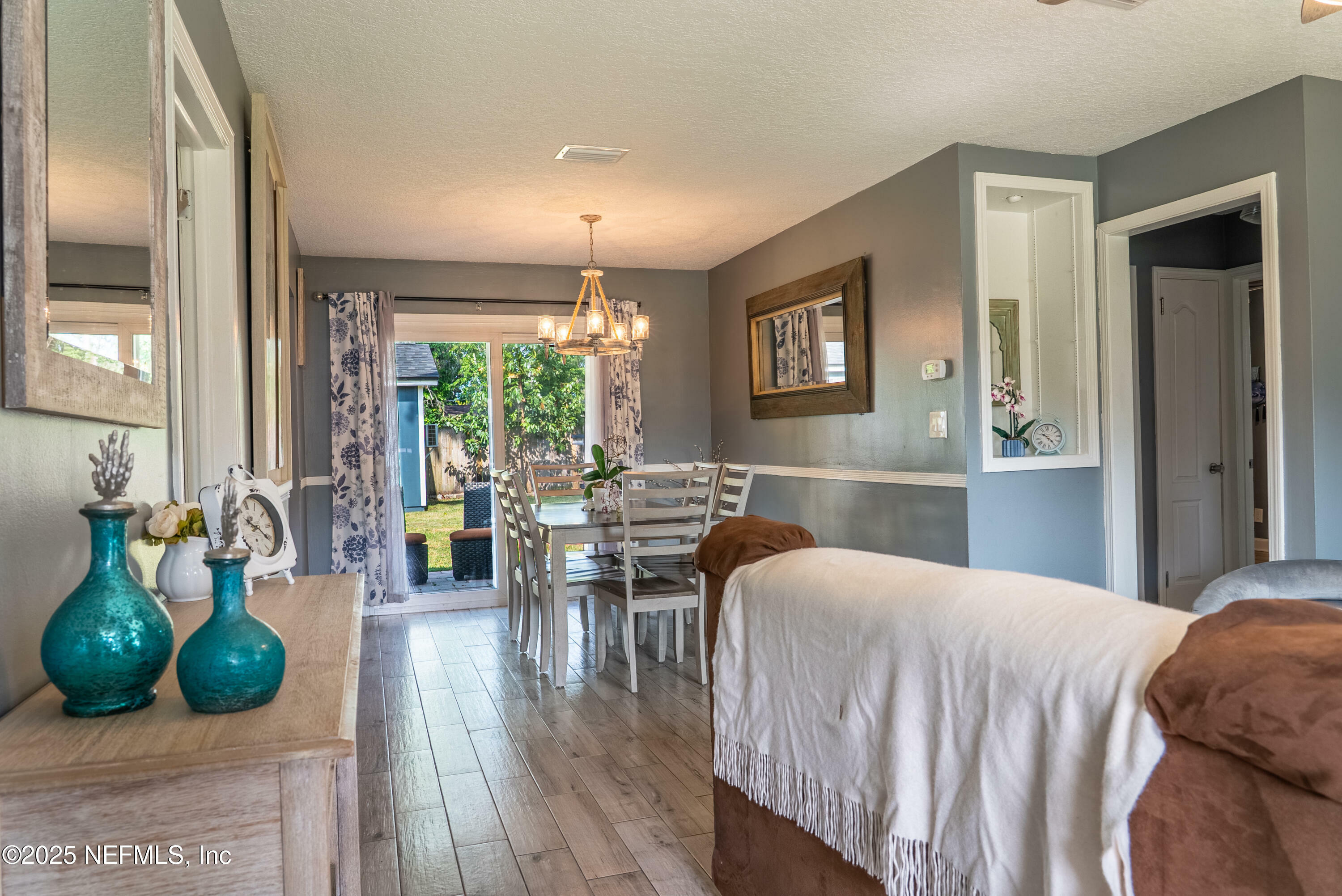 Property Photo: 2944 Melhollin Drive FL 32216