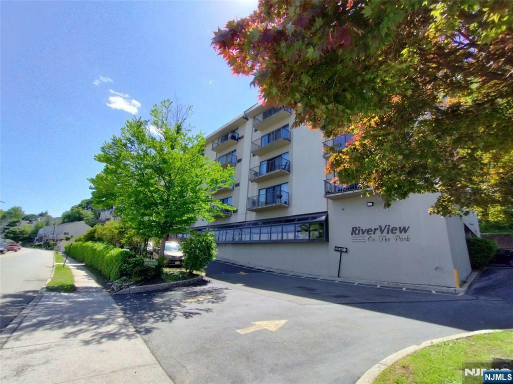 Property Photo: 1150 River Road 3G NJ 07020