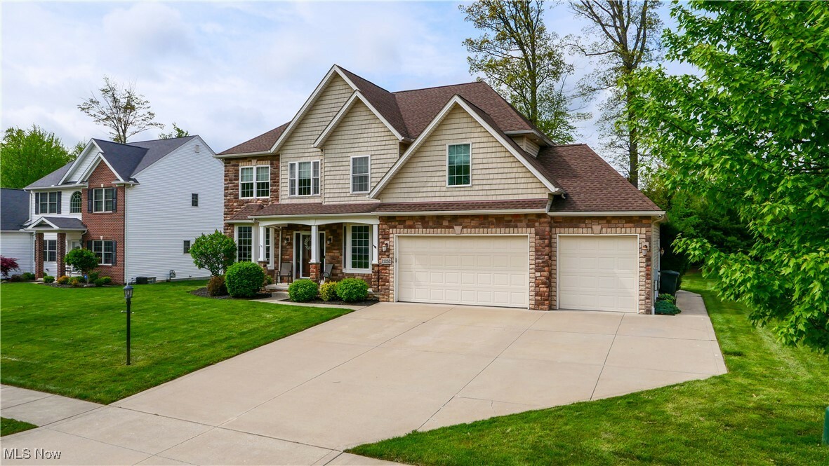 Property Photo: 21252 Breckenridge Lane OH 44149