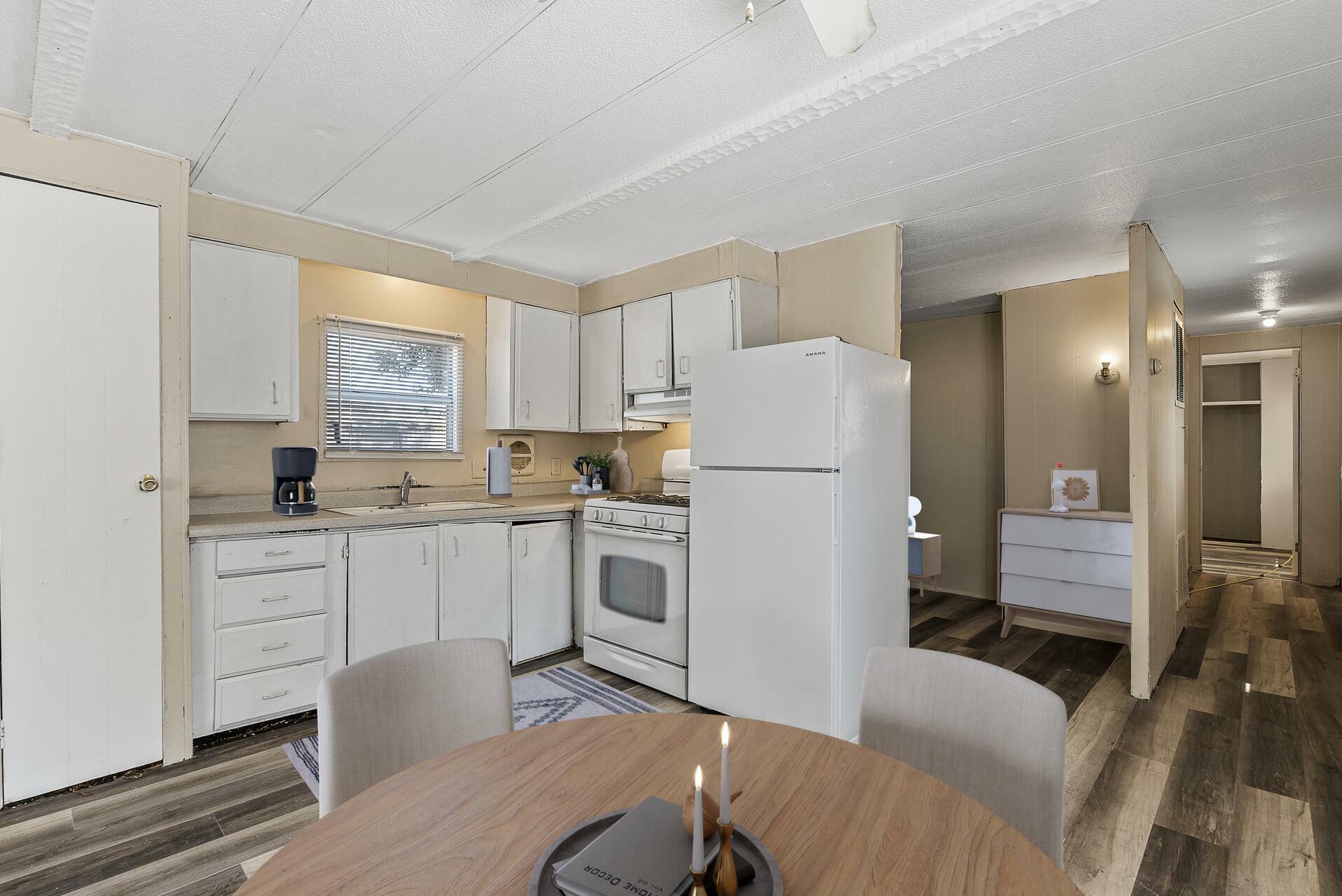 Property Photo: 501 W Forest Street 18 MN 56011