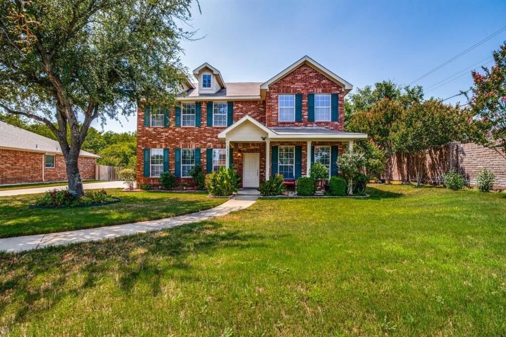 Property Photo: 3815 Pinebluff Lane TX 75032