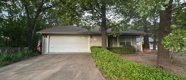 Property Photo:  6 Tarleton Lane  AR 72715 