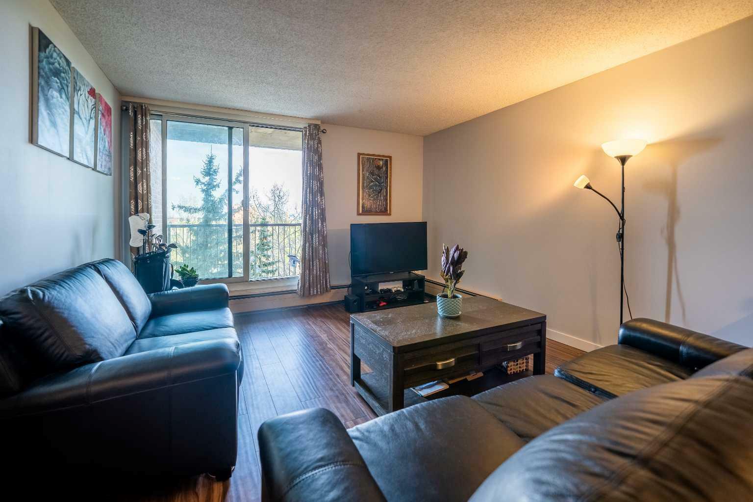 Property Photo: 4944 Dalton Drive NW 710 AB T3A 2E6