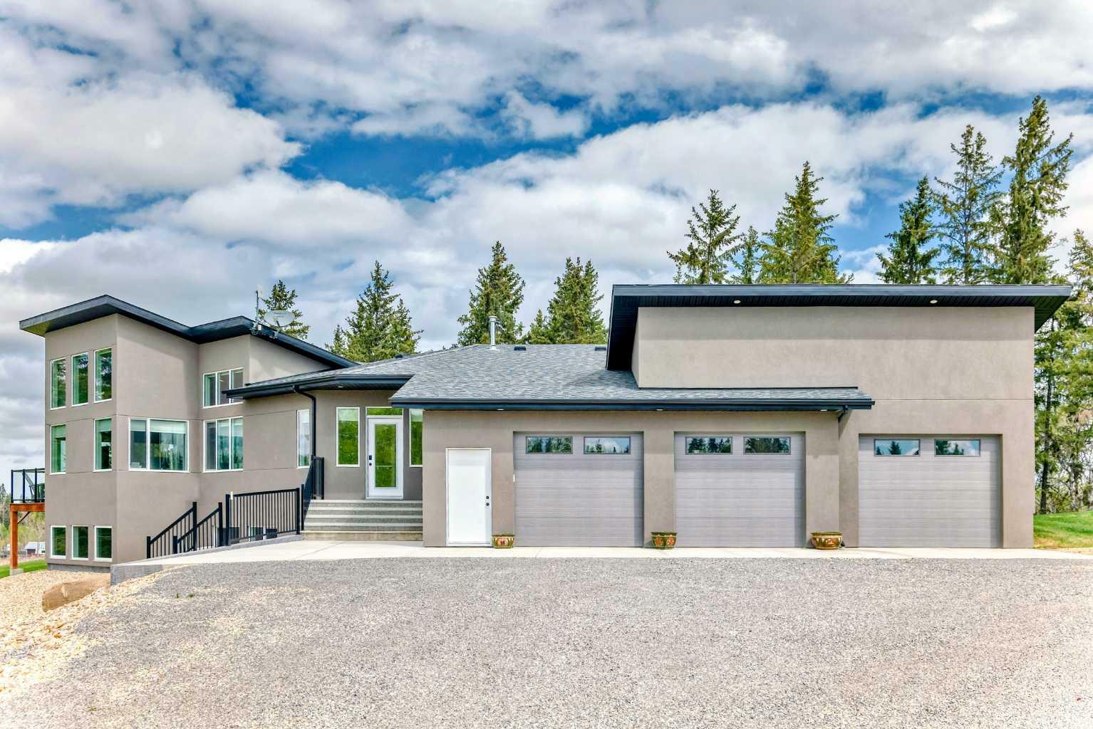 Property Photo: Creek Road 12 AB T4J 1R3