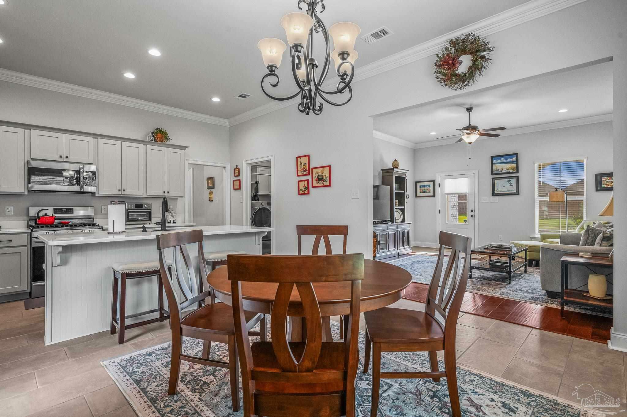 Property Photo: 3209 Mountain Laurel Tr FL 32533