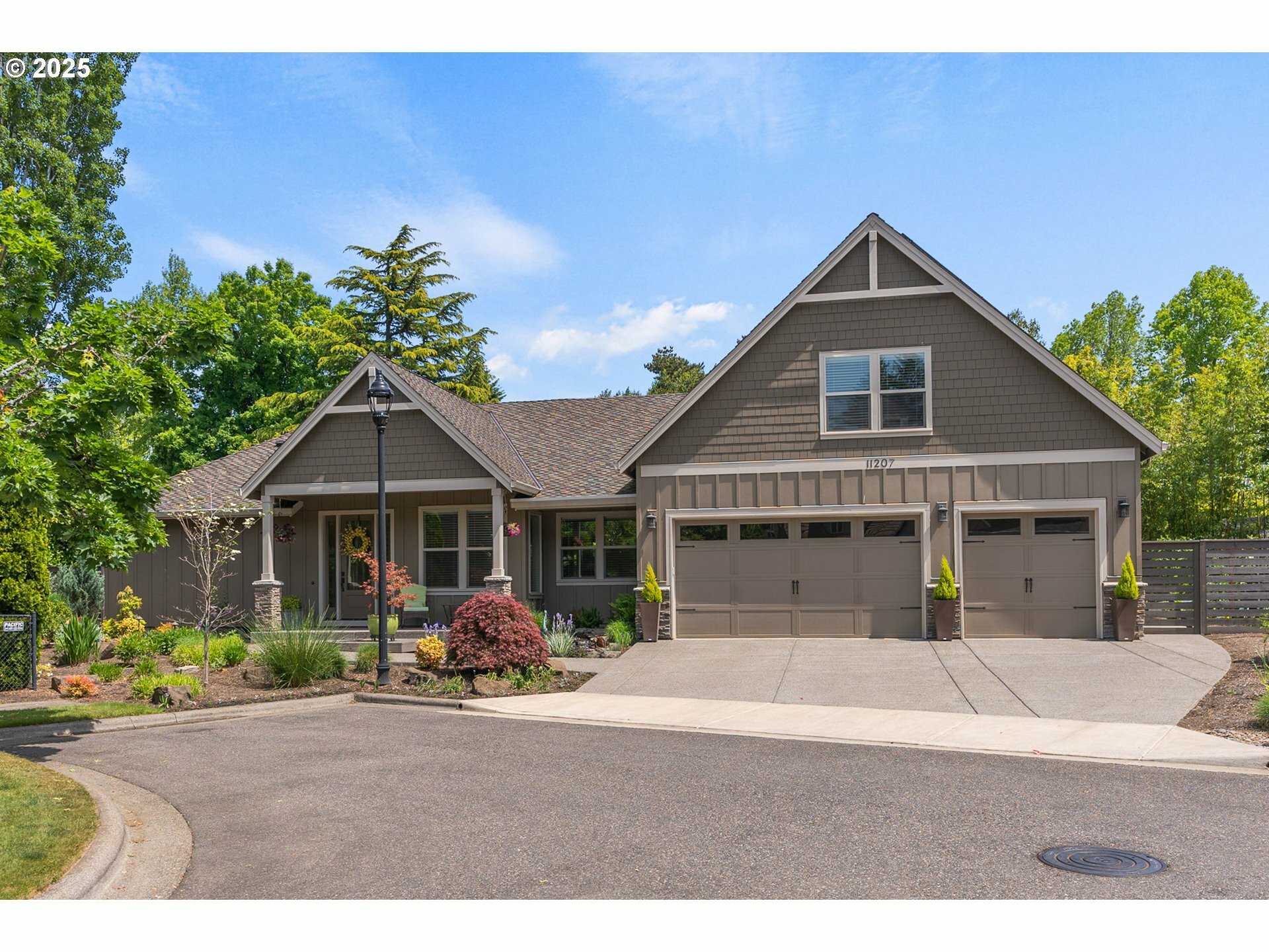Property Photo: 11207 SW Maypark Ct OR 97225