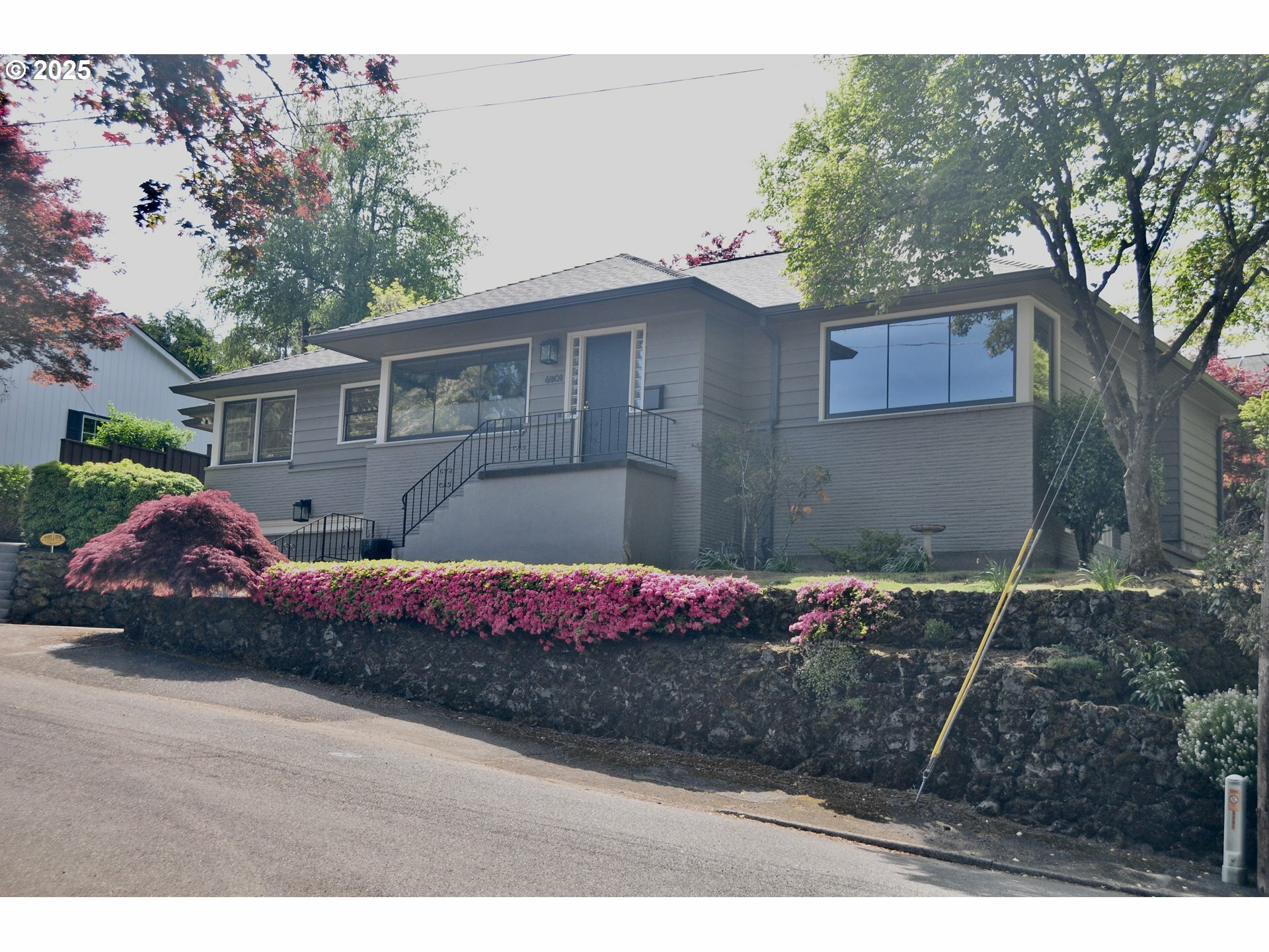 Property Photo: 6801 SW Burlingame Ave OR 97219