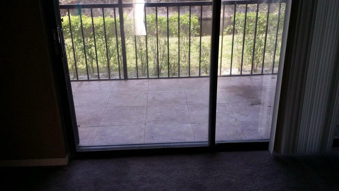 Property Photo: 7879 Willow Spring Drive 927 FL 33467