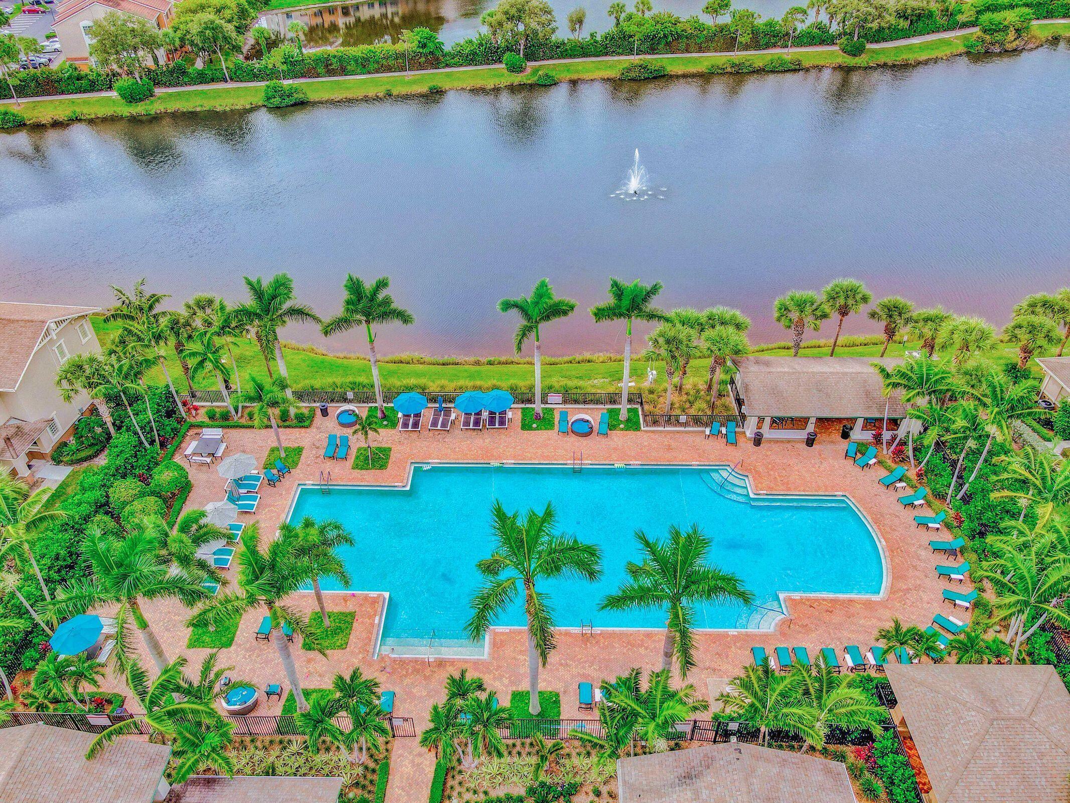Property Photo: 477 Pacific Grove Drive 4 FL 33401