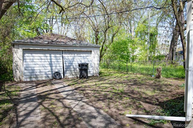 Property Photo: 16235 Robson Street MI 48235