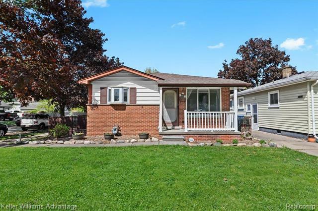 Property Photo: 4050 Mayfair Street MI 48125