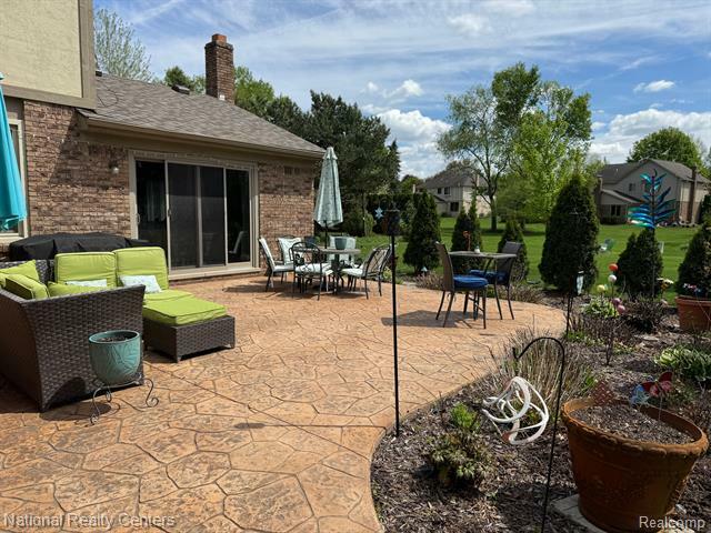 Property Photo: 41315 Carriage Hill Drive MI 48375