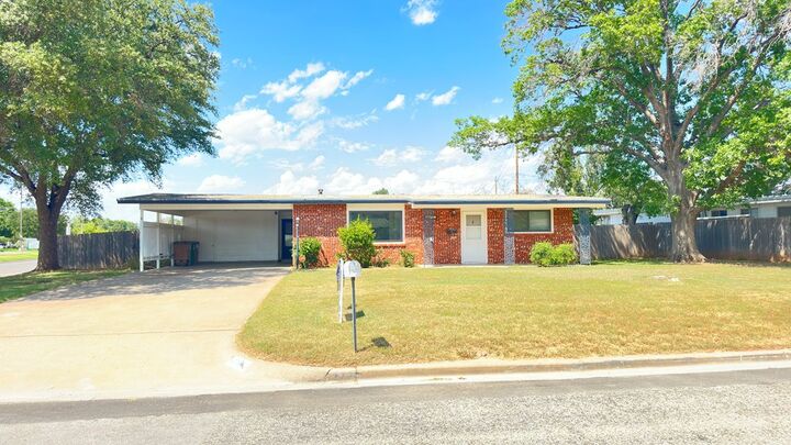 Property Photo:  2770 Southwestern Ave  TX 76904 