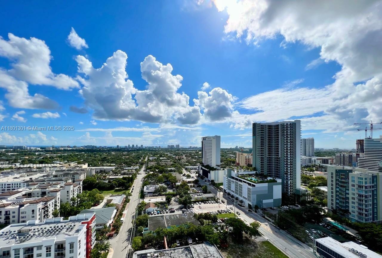 Property Photo: 315 NE 3rd Ave 2107 FL 33301