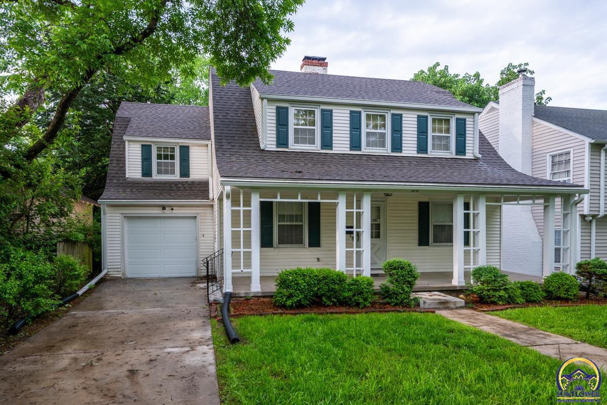 Property Photo:  2711 SW Huntoon St  KS 66604 