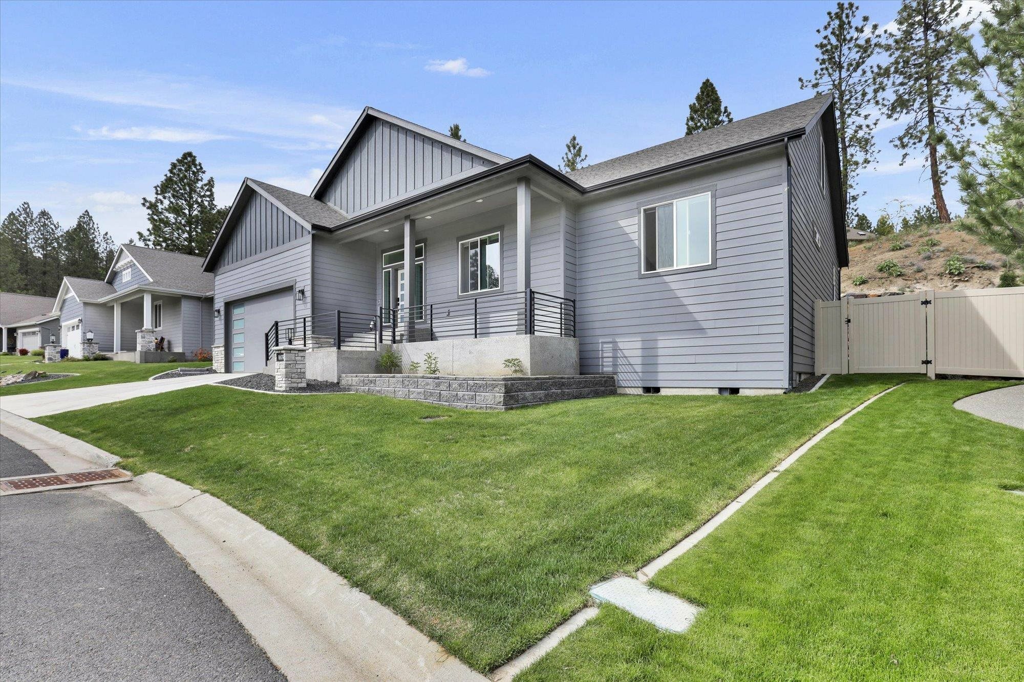 Property Photo: 8609 E Hazelwood Ln WA 99212