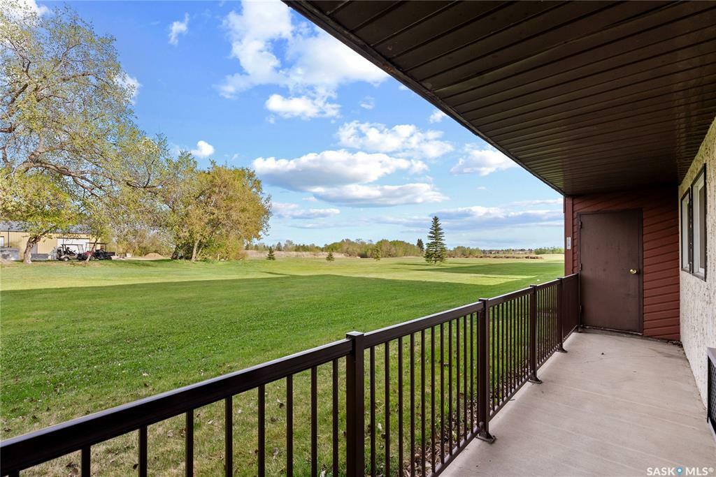Property Photo: 4040 8th Street E 103B SK S7H 5L4