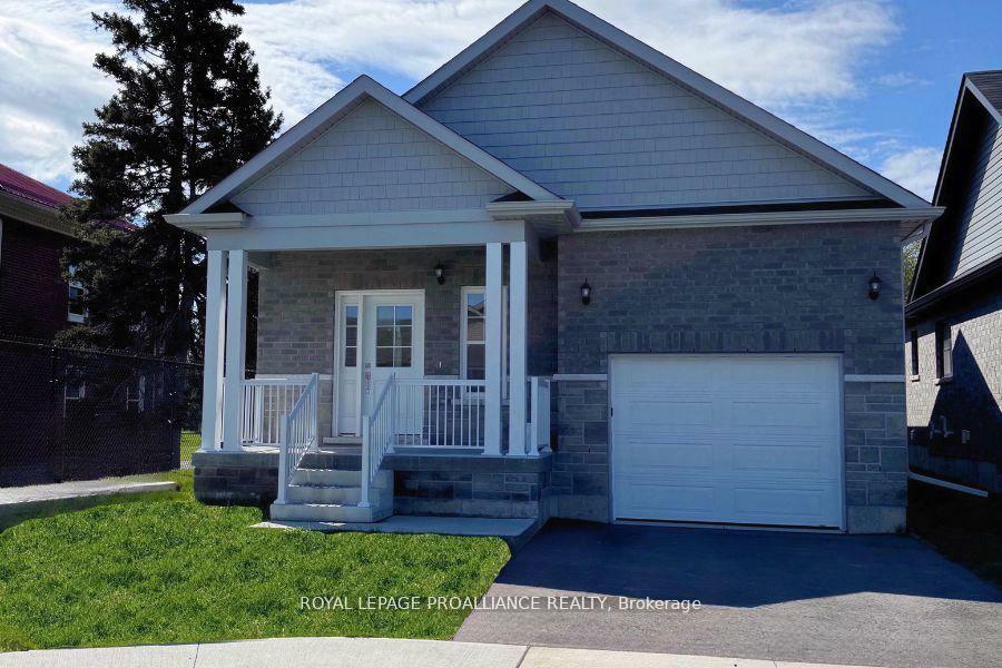 Photo de la propriété: 473 Joseph Gale Street ON K9A 3N3