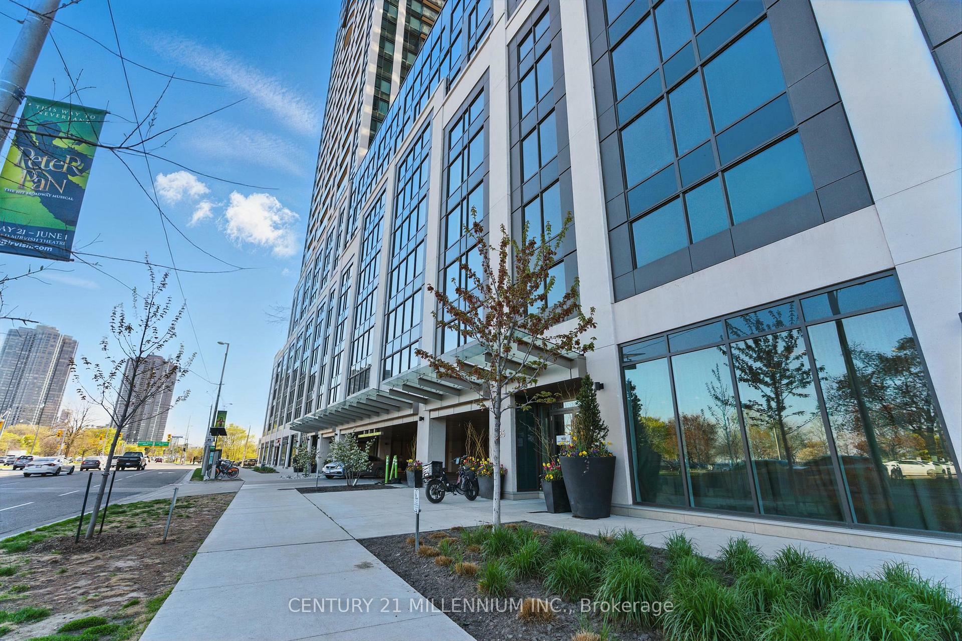 Property Photo: 1926 Lake Shore Boulevard W 3011 ON M6S 0B1