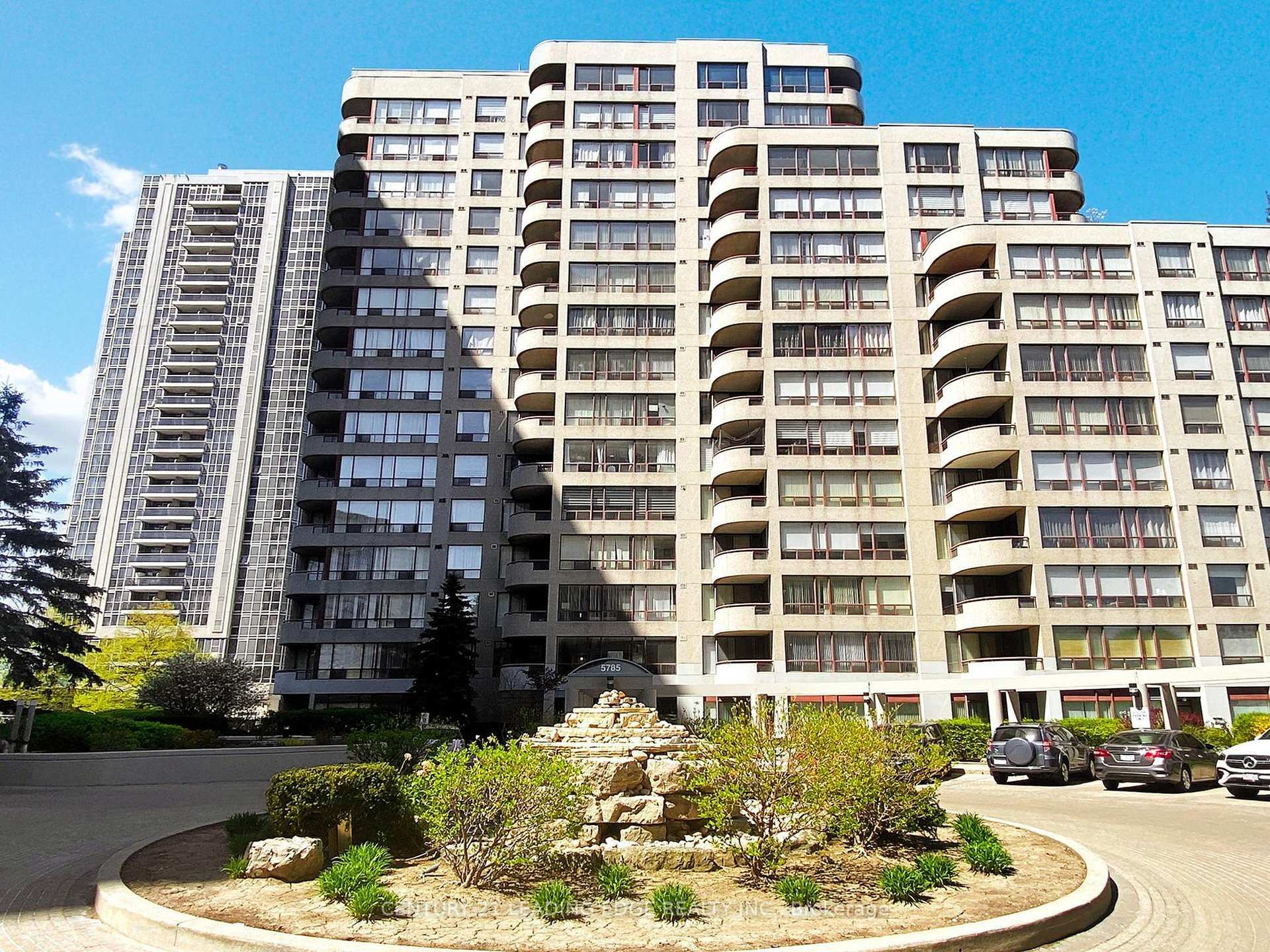 Property Photo: 5785 Yonge Street Ph404 ON M2M 4J2
