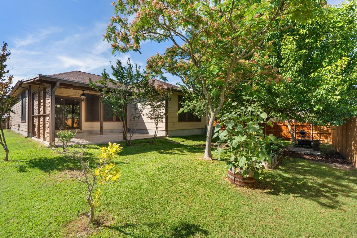 Property Photo: 366 Matthews Lane TX 78640
