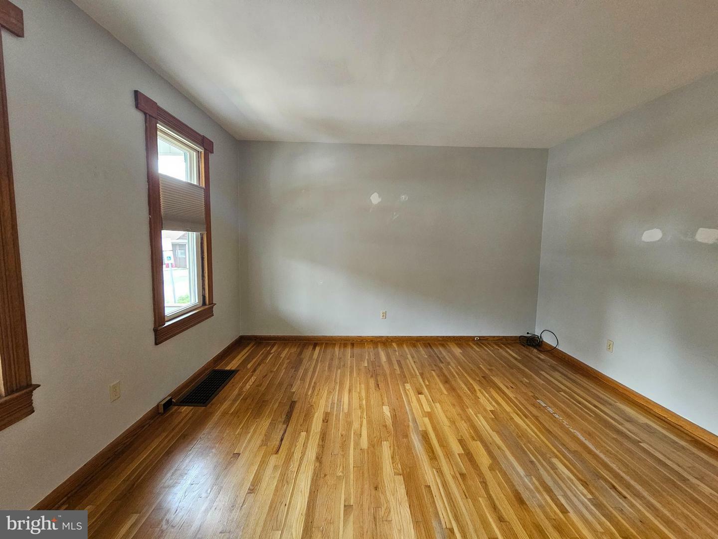 Property Photo: 304 Pulaski Street MD 21502