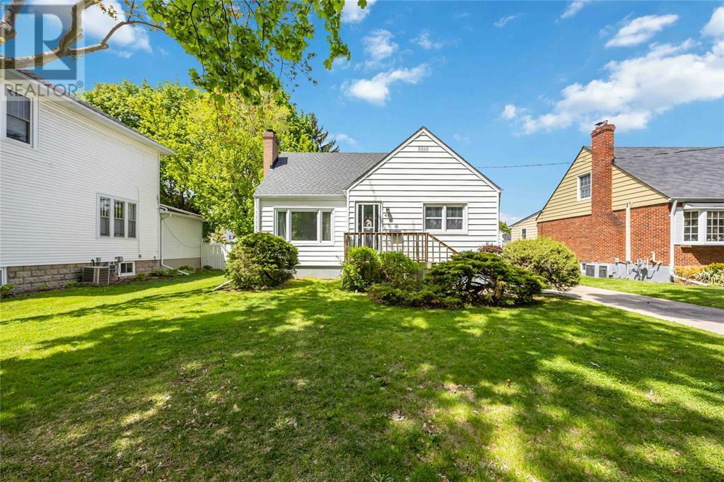 Photo de la propriété:  466 Maxwell Street  ON N7T 5E5 