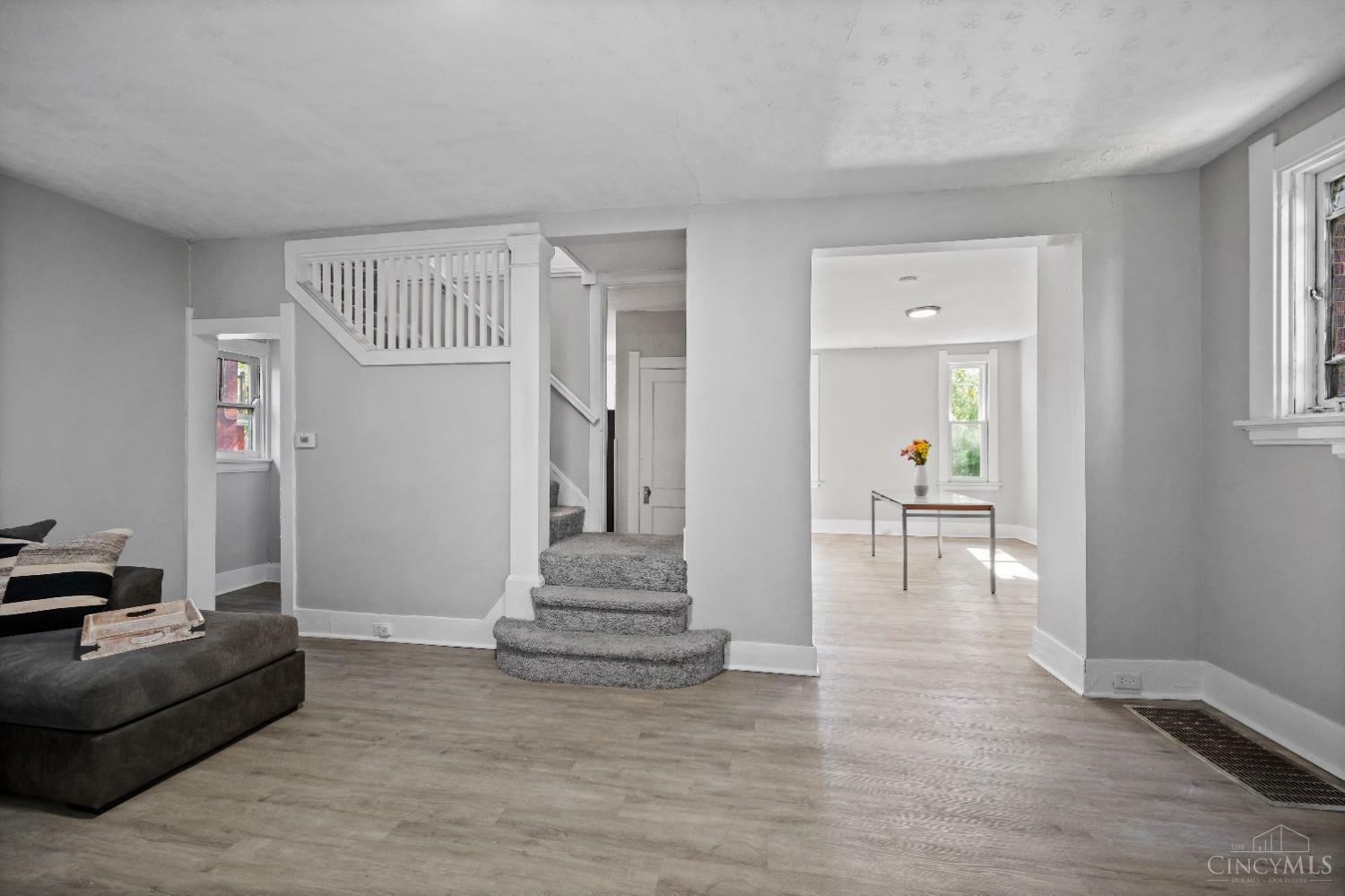 Property Photo: 3548 Eden Avenue OH 45229