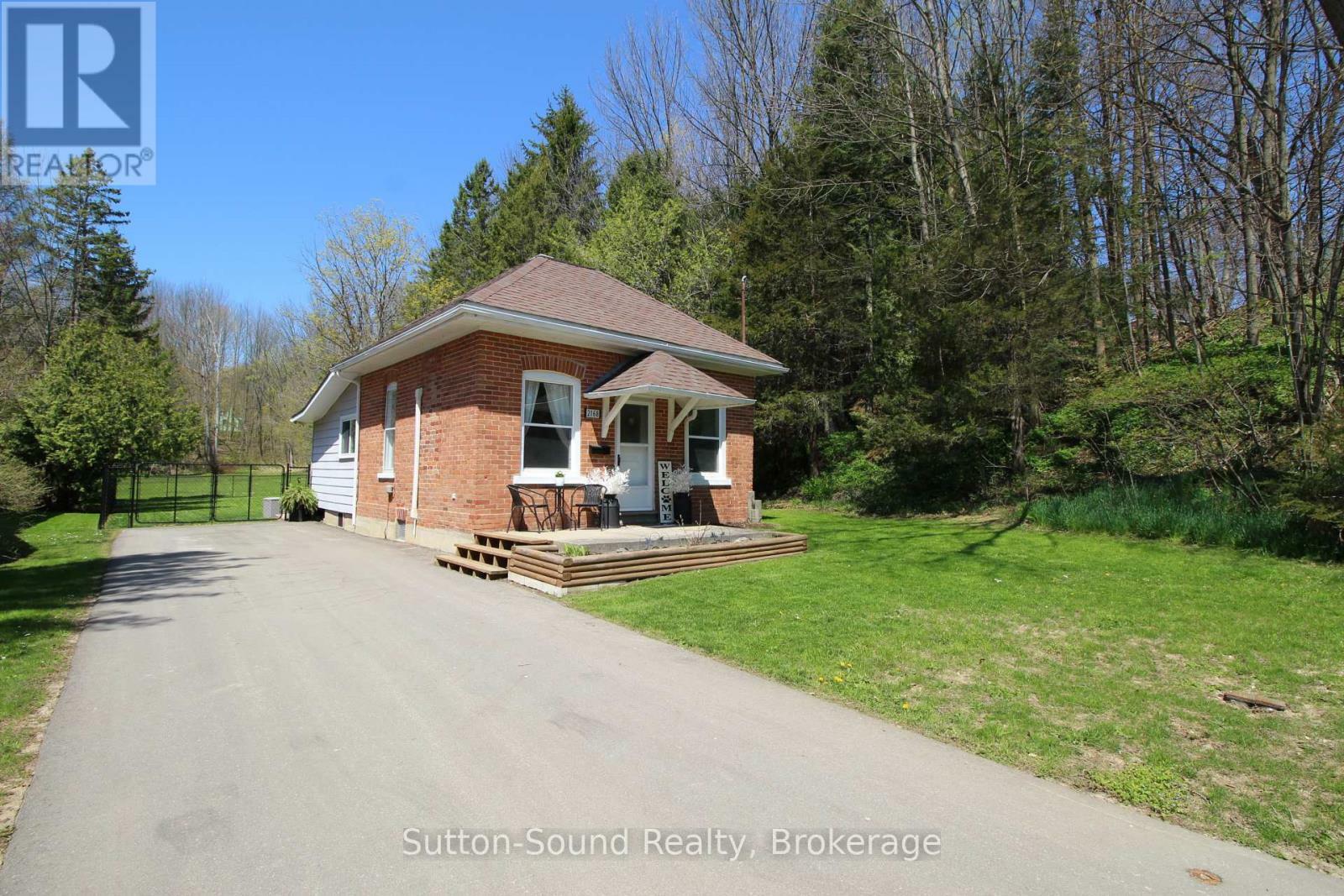 Property Photo: 2168 6th Avenue West ON N4K 5J3