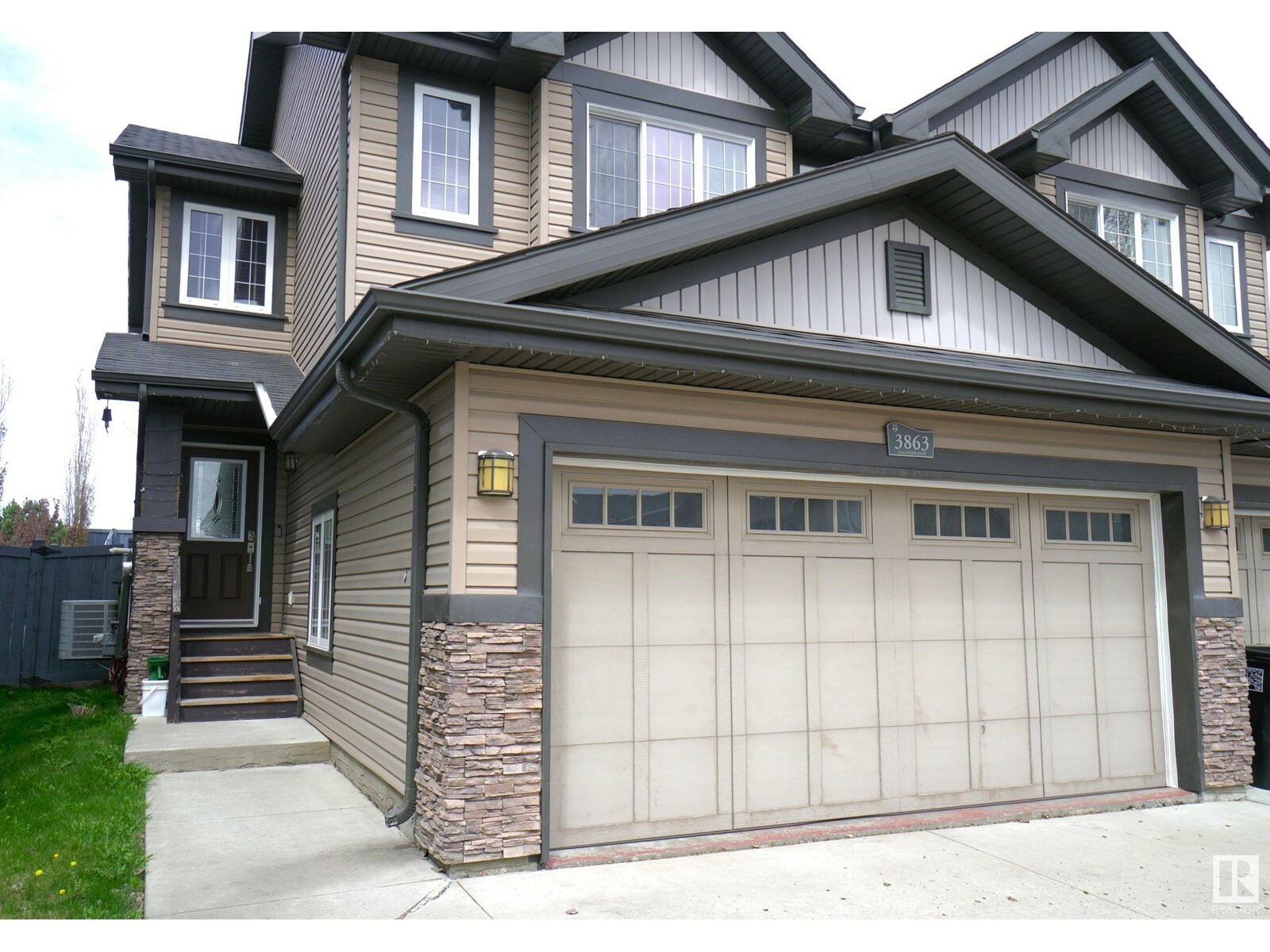 Photo de la propriété: 3863 Gallinger Lo NW AB T5T 4G7
