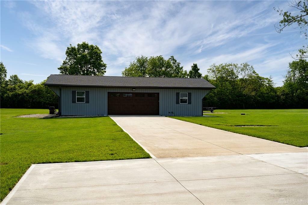 Property Photo: 9500 Paragon Road OH 45458