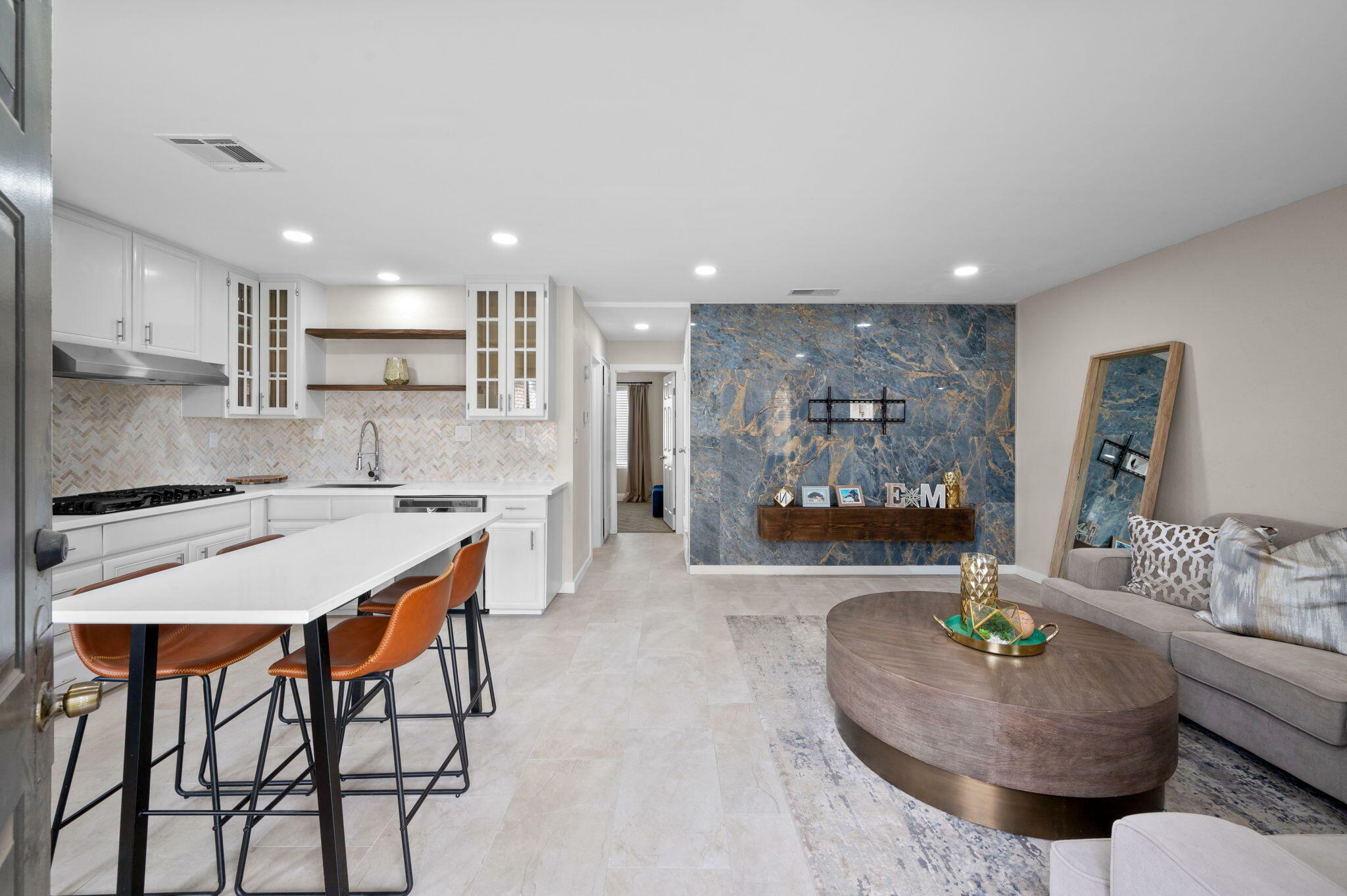 Property Photo: 82567 Avenue 48 60 CA 92201