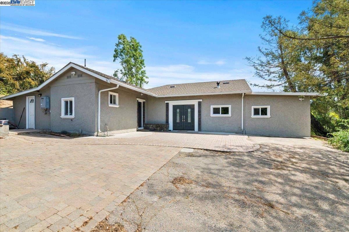 Property Photo: 25774 Clover Rd CA 94542