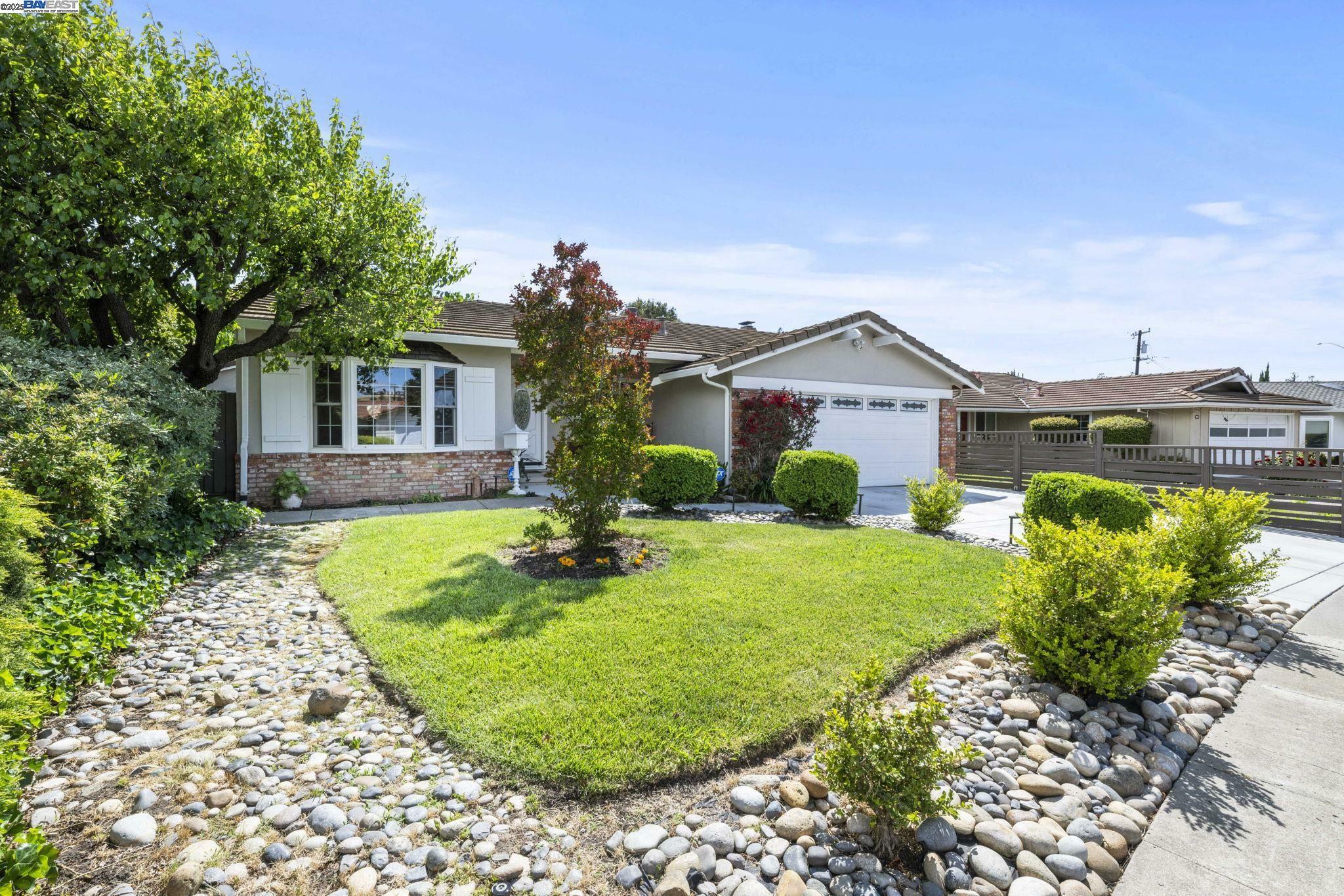 Property Photo: 44873 Camellia Dr CA 94539