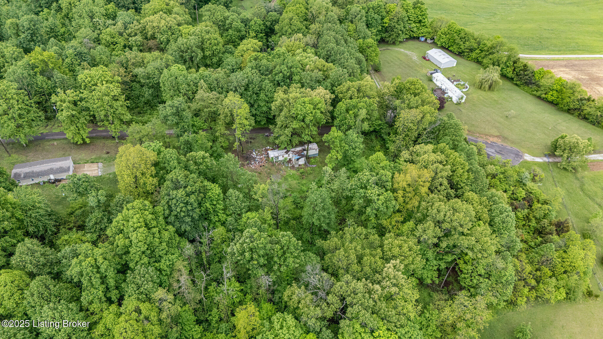 Property Photo: 779 Timberline Dr KY 40175