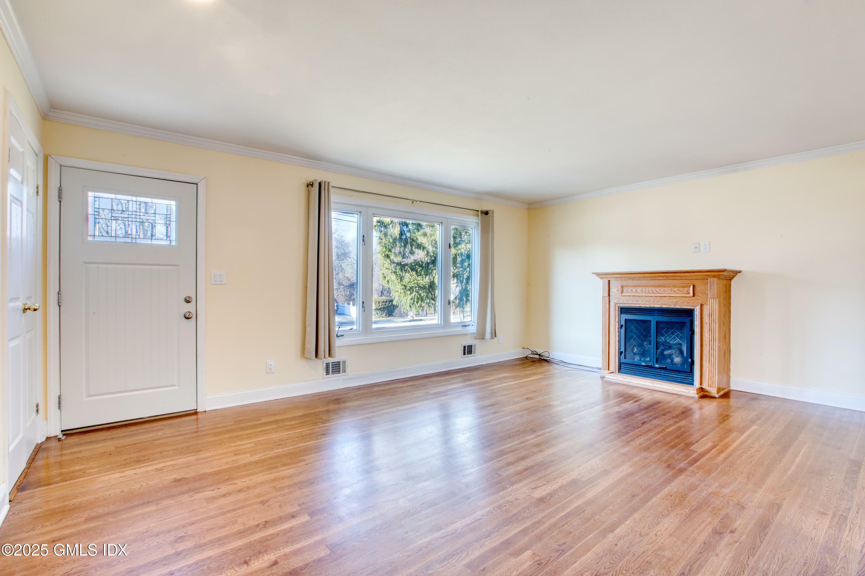 Property Photo: 54 Mary Lane CT 06878