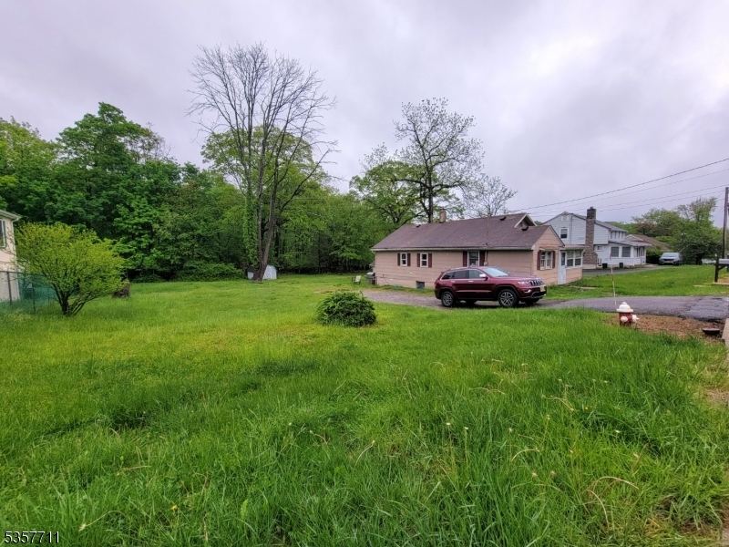 Property Photo: 59 Hopatchung Rd NJ 07843