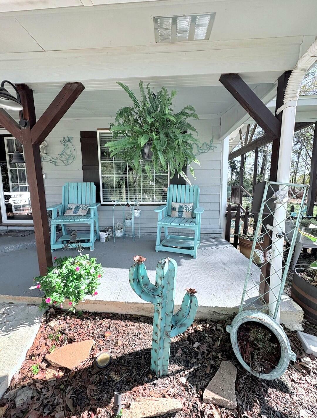 Property Photo: 600 S Lewis Ave MS 39350