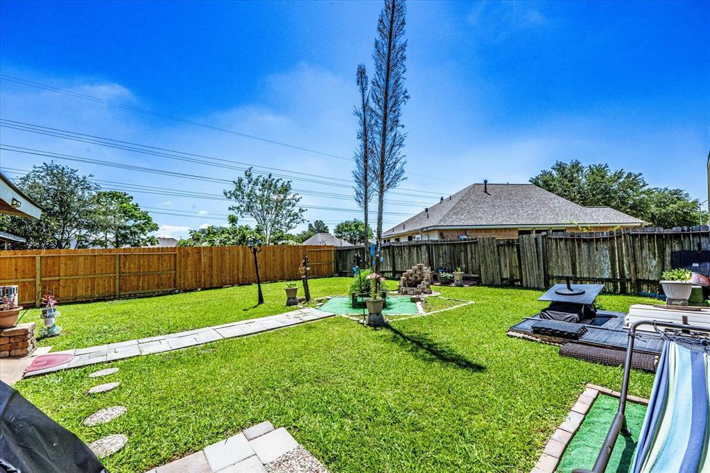 Property Photo: 13507 Beech Ridge Lane TX 77083