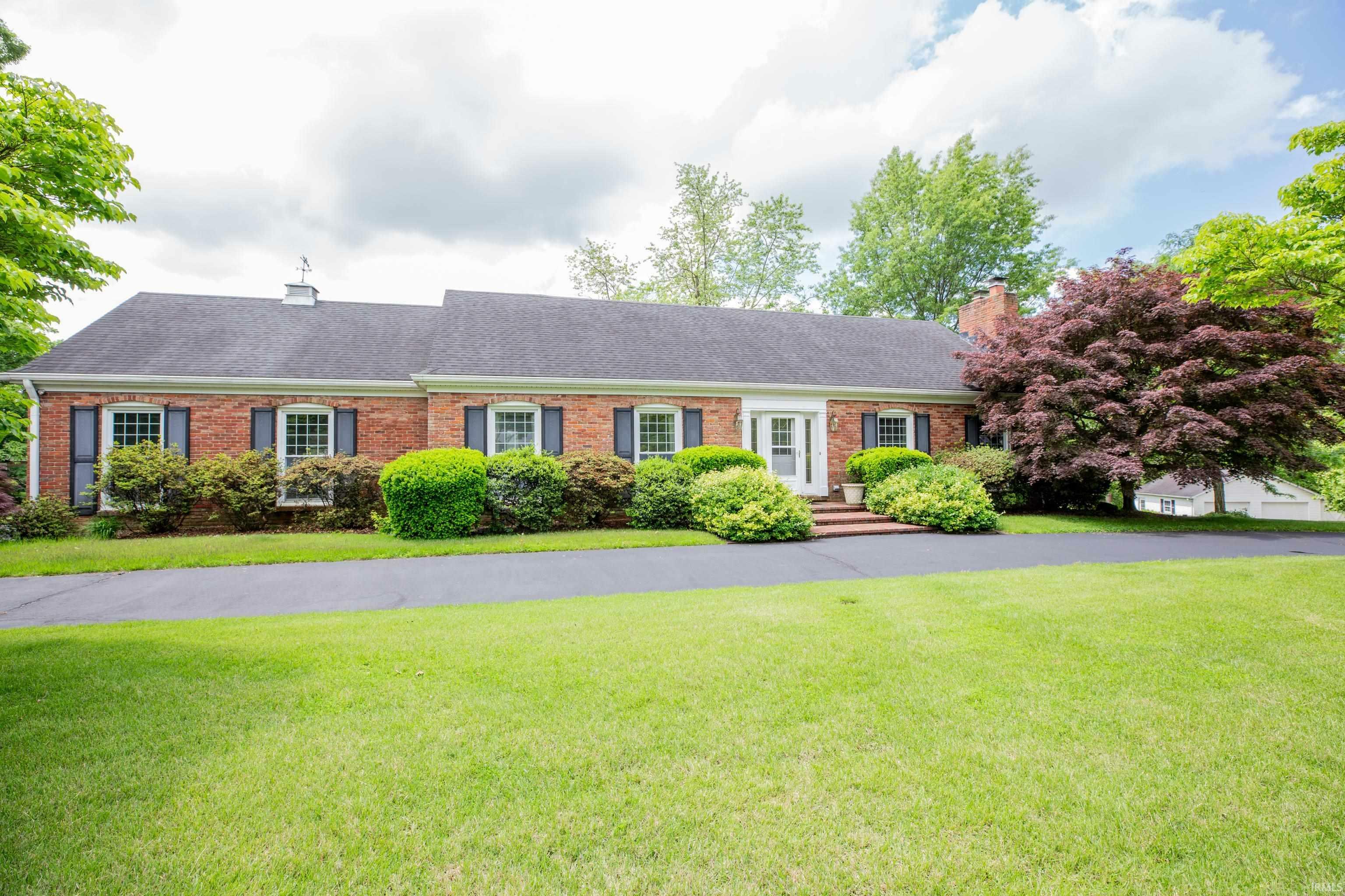 300 Springhaven Drive  Evansville IN 47710 photo
