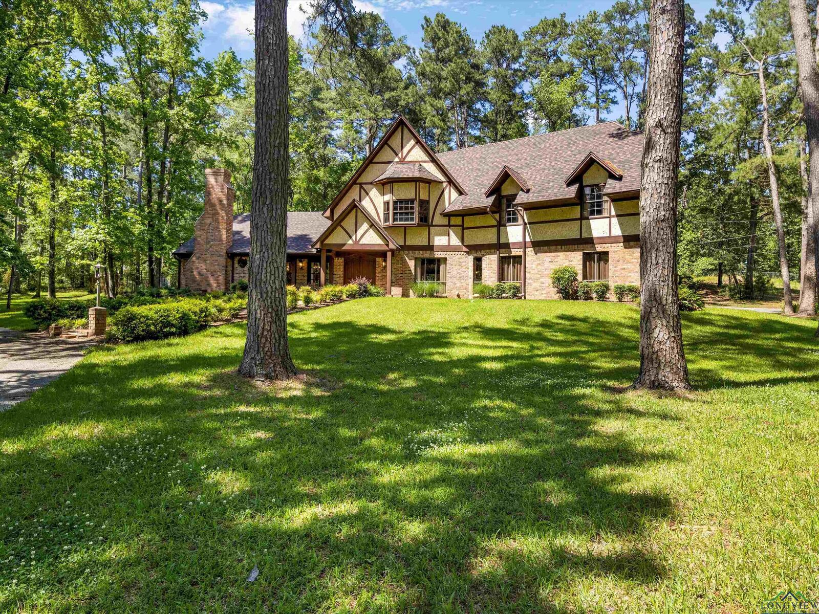 Property Photo: 300 Cumberland Lane TX 75652