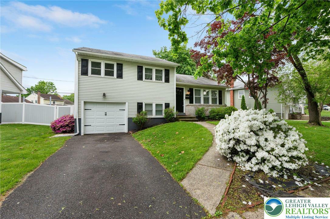 2823 Westminster Road  Bethlehem City PA 18017 photo