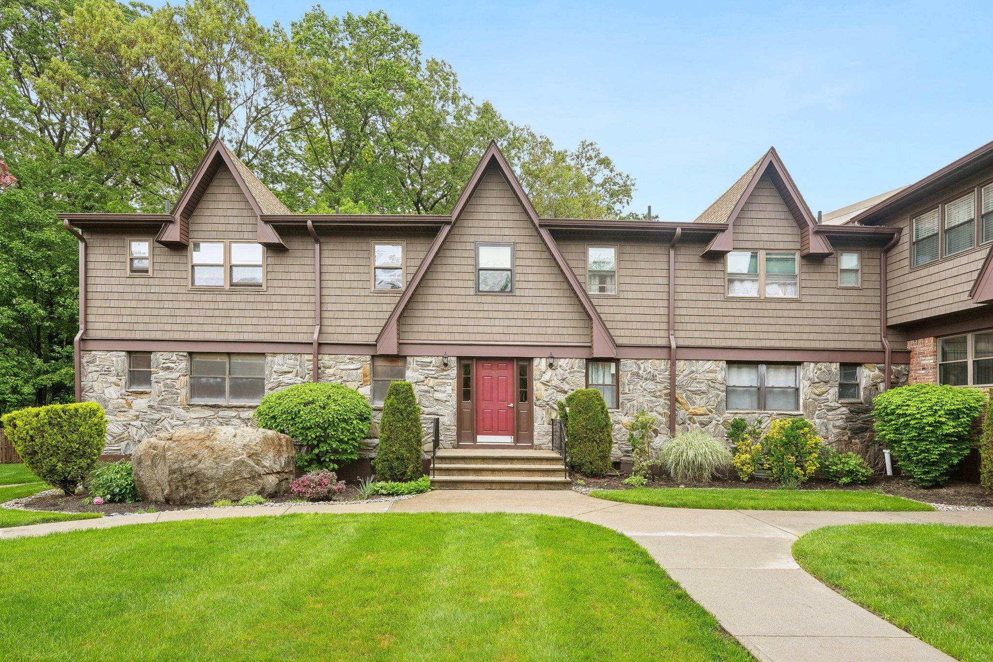 Property Photo: 52 Milford Lane 3A NY 10901