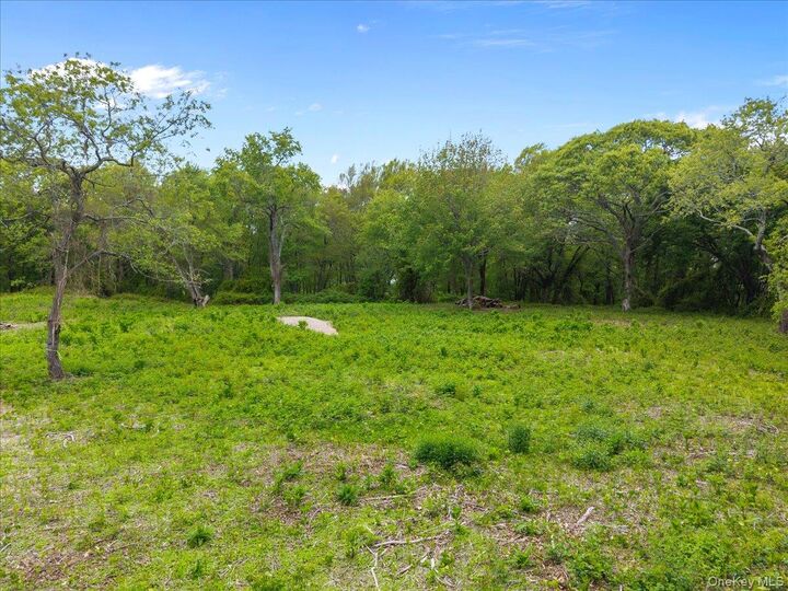 Property Photo: 00 East End Road NY 06390