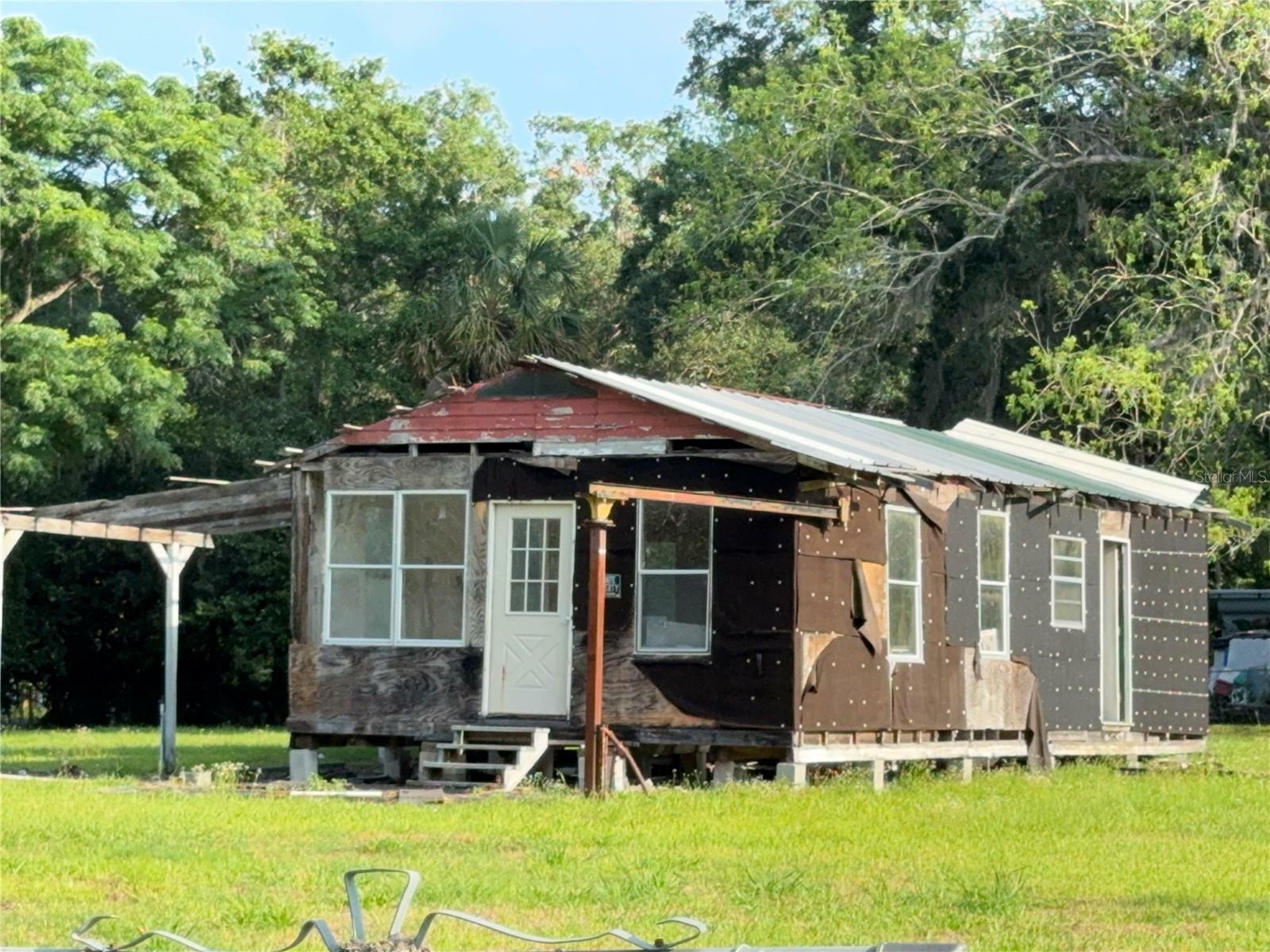 Property Photo: 9058 W Parrish Avenue FL 34601