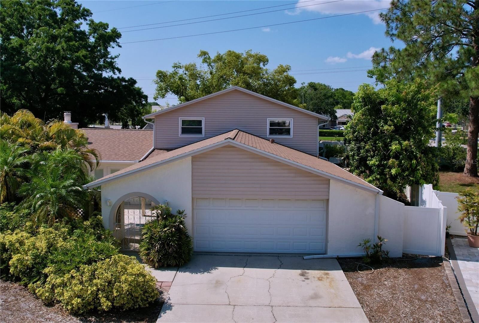 Property Photo:  7307 Summerbridge Drive  FL 33634 