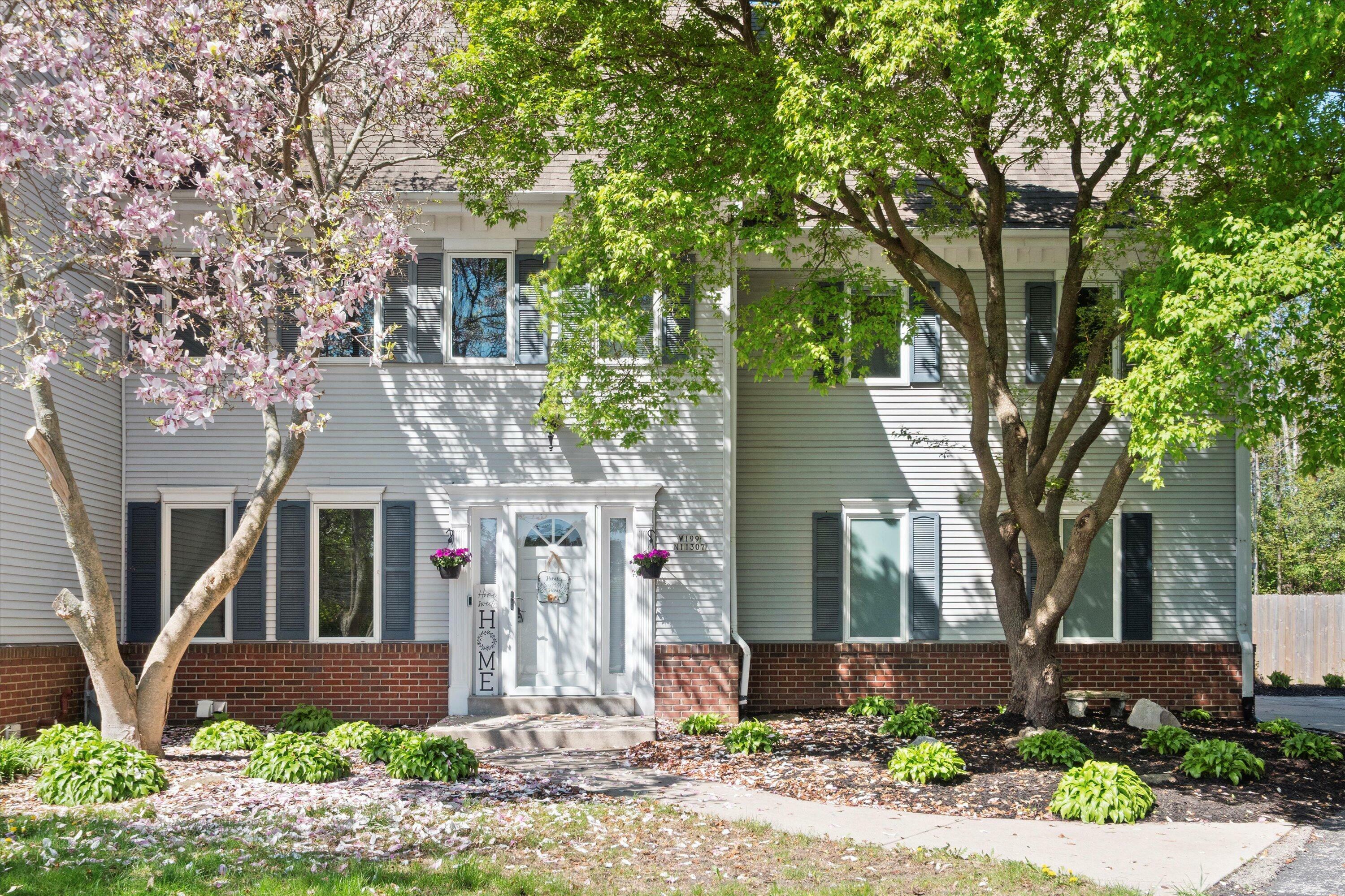 W199n11307 Rosewood Ct  Germantown WI 53022 photo